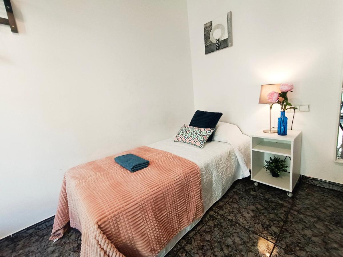 By Plaza Urquinaona Rooms Barcelona Kültér fotó