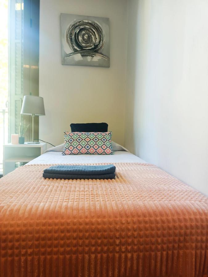 By Plaza Urquinaona Rooms Barcelona Kültér fotó